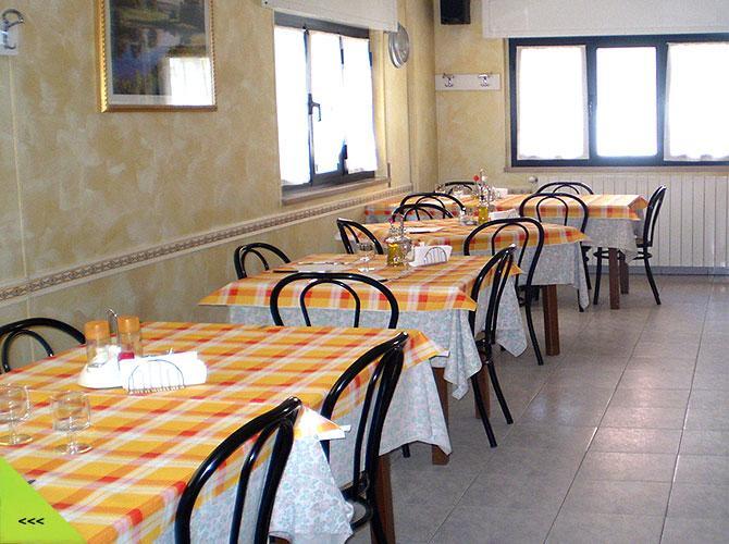 Albergo Italia Lavello Exteriör bild