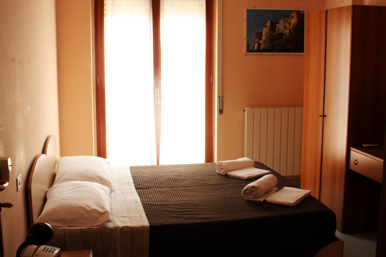 Albergo Italia Lavello Exteriör bild