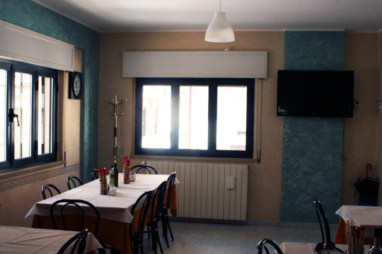 Albergo Italia Lavello Exteriör bild